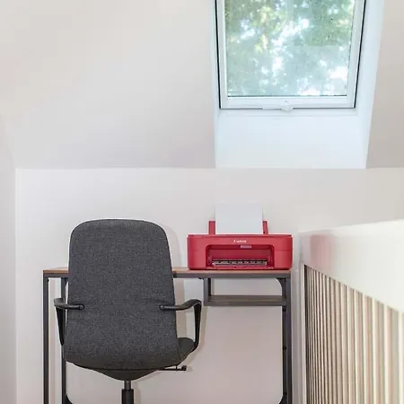 Lejlighed - Maisonette - Parkplatz - Wifi Kostenlos - Naehe Klinikum