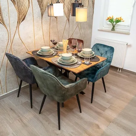 - Maisonette - Parkplatz - Wifi Kostenlos - Naehe Klinikum Lägenhet *