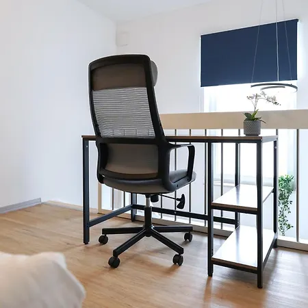 Lejlighed - Maisonette - Parkplatz - Wifi Kostenlos - Naehe Klinikum