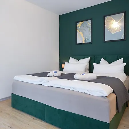 Lejlighed - Maisonette - Parkplatz - Wifi Kostenlos - Naehe Klinikum