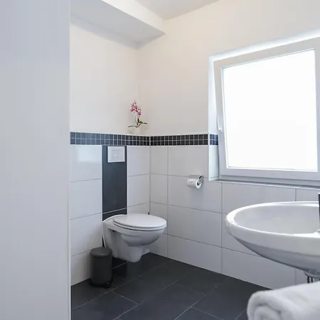 - Maisonette - Parkplatz - Wifi Kostenlos - Naehe Klinikum Lejlighed Oldenburg