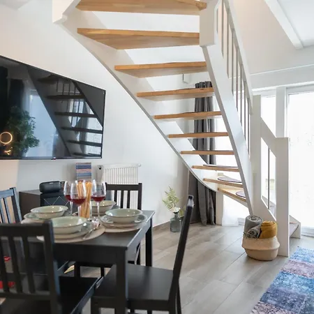 Apartment - Maisonette - Parkplatz - Wifi Kostenlos - Naehe Klinikum *