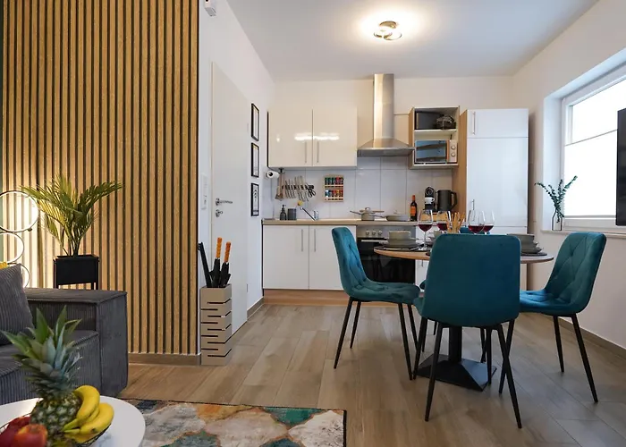 - Maisonette - Parkplatz - Wifi Kostenlos - Naehe Klinikum *