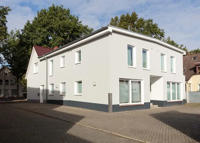 - Maisonette - Parkplatz - Wifi Kostenlos - Naehe Klinikum Apartmán *