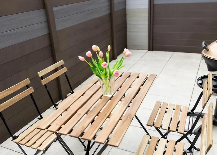 Apartmán - Maisonette - Parkplatz - Wifi Kostenlos - Naehe Klinikum *